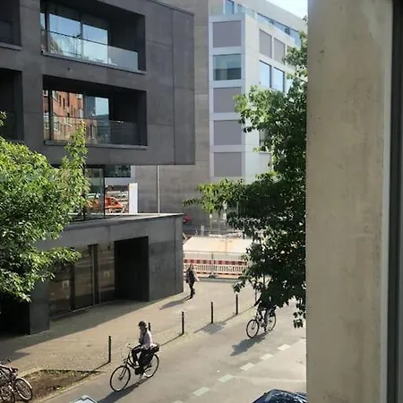 Apartment Berliner Altbaubauwohnung In Mitte Berlin