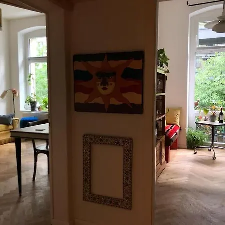 Apartment Berliner Altbaubauwohnung In Mitte Berlin