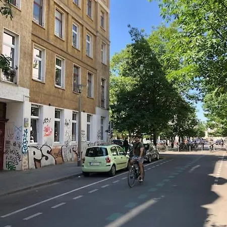 Berliner Altbaubauwohnung In Mitte Berlin